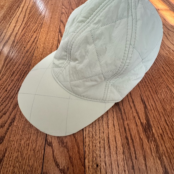 All In Motion Quilted Cap - Picture 2 of 3
